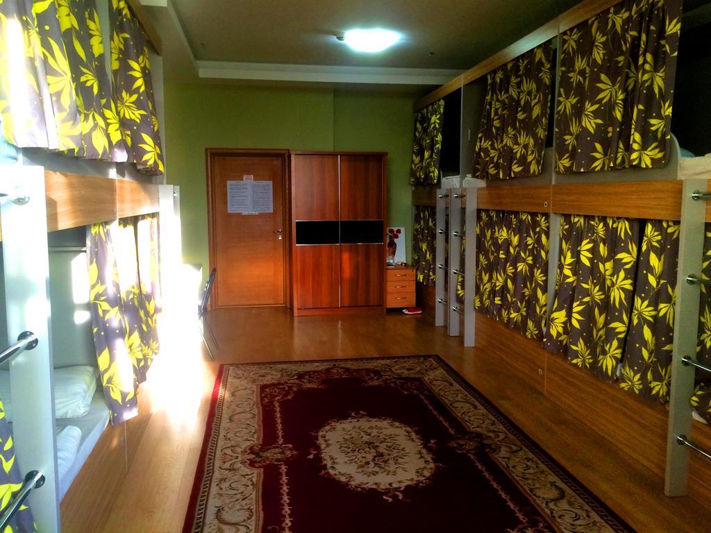 Sky Hostel Almaty Eksteriør billede