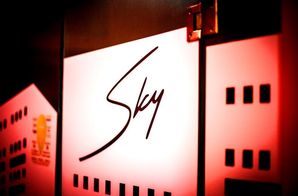 Sky Hostel Almaty Eksteriør billede